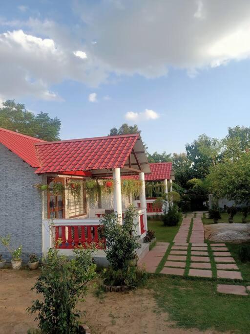 Achal Farm जंगल में मंगल Villa คูร์เคาน์ ภายนอก รูปภาพ