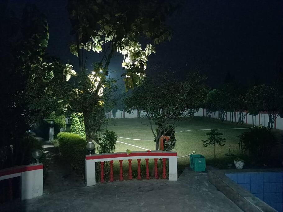 Achal Farm जंगल में मंगल Villa คูร์เคาน์ ภายนอก รูปภาพ