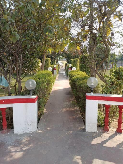 Achal Farm जंगल में मंगल Villa คูร์เคาน์ ภายนอก รูปภาพ